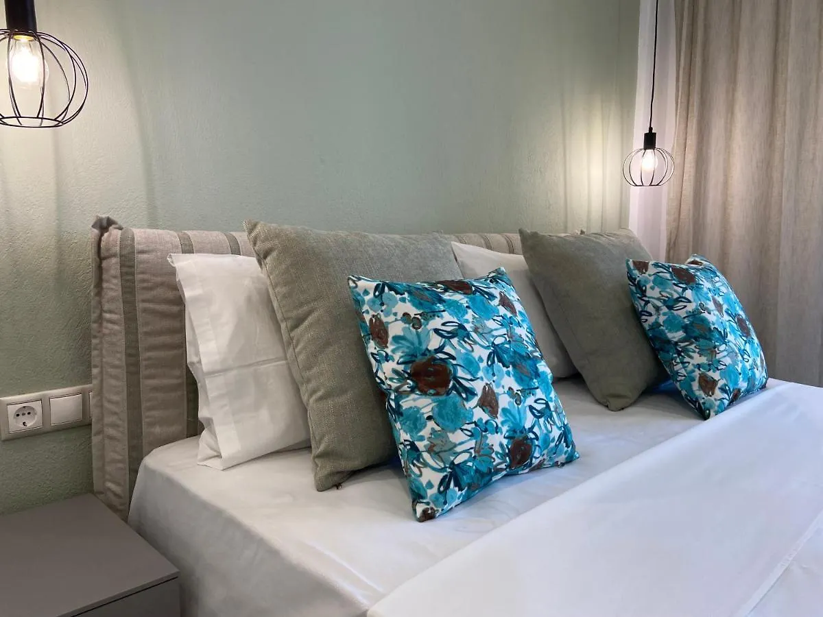Aparthotel Thea Luxury Apartments Vourvourou Grecia
